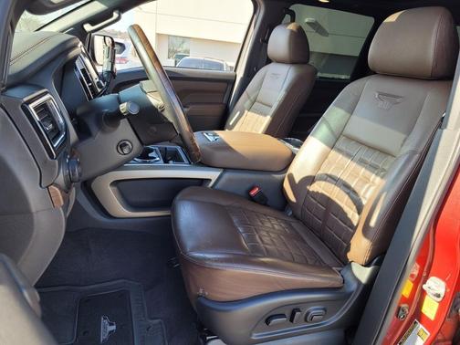 2021 Nissan Titan Platinum Reserve