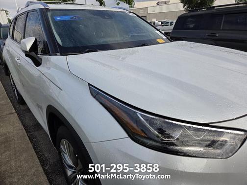 Wind Chill Pearl 2022 Toyota Highlander Platinum