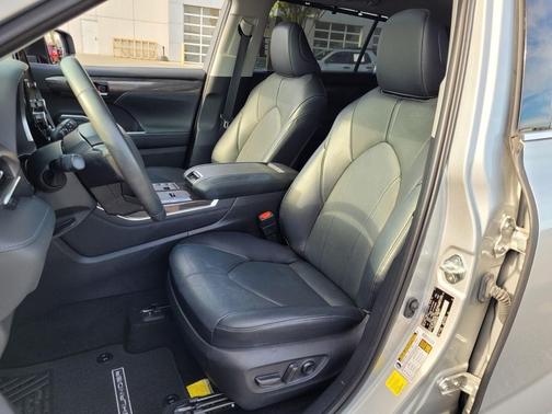 2023 Toyota Highlander Hybrid Limited