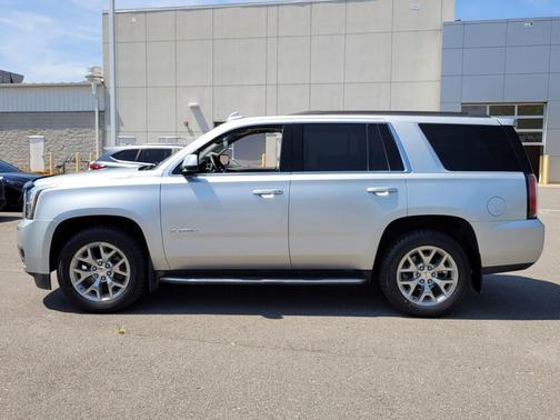 2017 GMC Yukon SLT