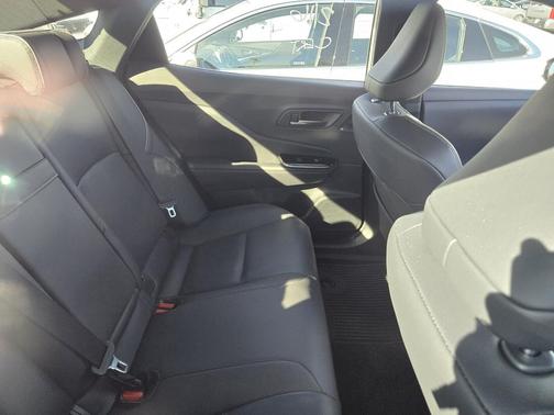 2025 Toyota Crown Platinum