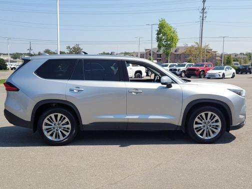 2024 Toyota Grand Highlander Platinum