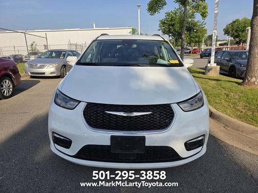 Bright White Clearcoat 2021 Chrysler Pacifica Touring