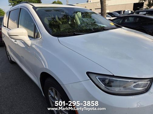 Bright White Clearcoat 2021 Chrysler Pacifica Touring