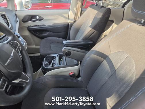Bright White Clearcoat 2021 Chrysler Pacifica Touring