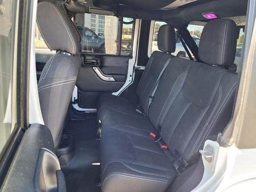 2018 Jeep Wrangler JK Unlimited Sahara