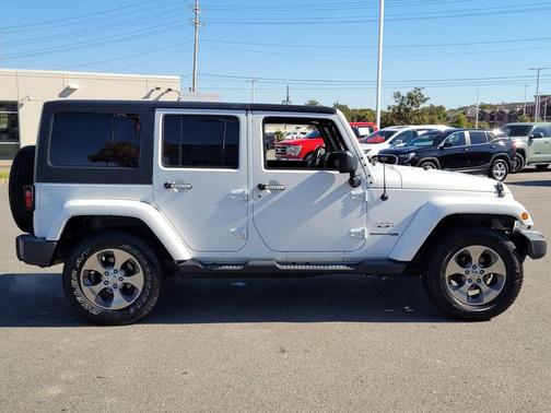 2018 Jeep Wrangler JK Unlimited Sahara