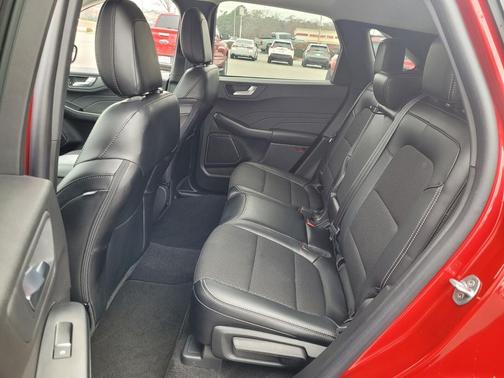 2025 Ford Escape PHEV SE