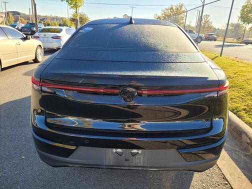 2025 Toyota Crown Platinum