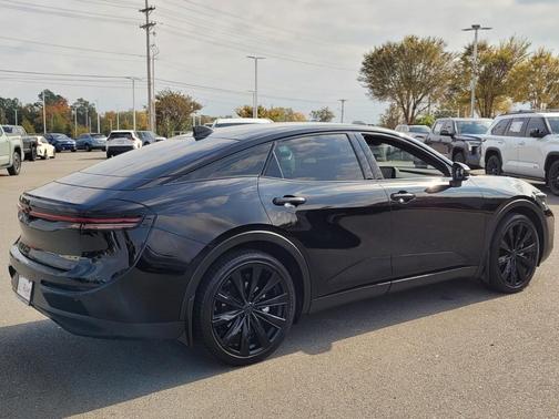 2025 Toyota Crown Platinum