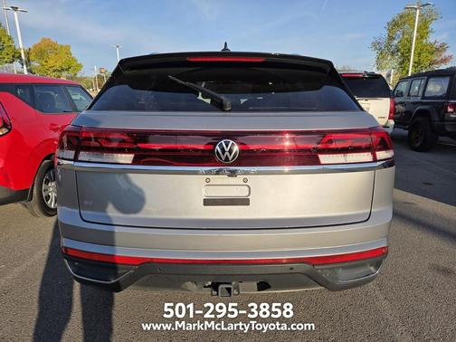 Silver Mist Metallic 2025 Volkswagen Atlas Cross Sport 2.0T SE w/Technology