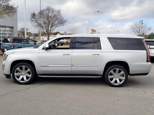 2019 Cadillac Escalade ESV Luxury