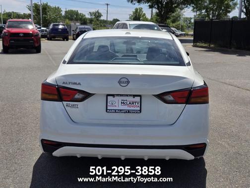 Glacier White 2025 Nissan Altima 2.5 SV