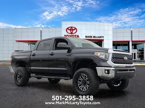 Midnight Black Metallic 2020 Toyota Tundra SR5