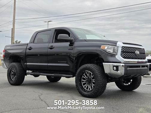 Midnight Black Metallic 2020 Toyota Tundra SR5