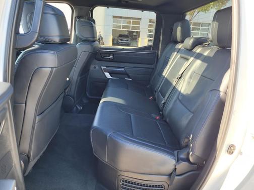 2024 Toyota Tundra Hybrid Platinum