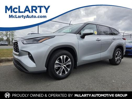 2022 Toyota Highlander Hybrid XLE