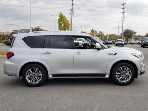 2020 INFINITI QX80 Luxe