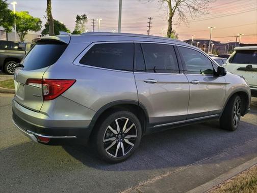 2021 Honda Pilot Touring 8-Passenger