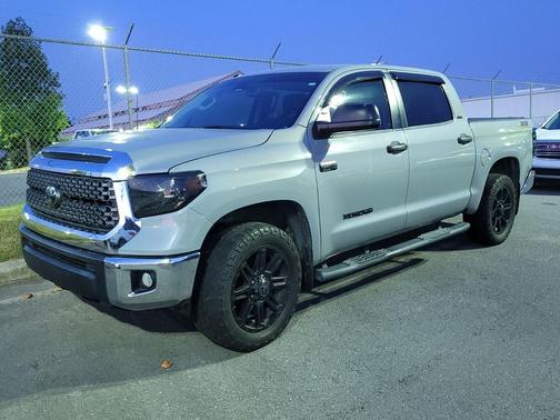 2018 Toyota Tundra SR5
