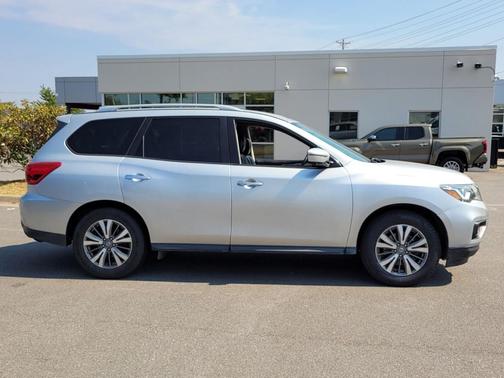 2020 Nissan Pathfinder SL 2WD