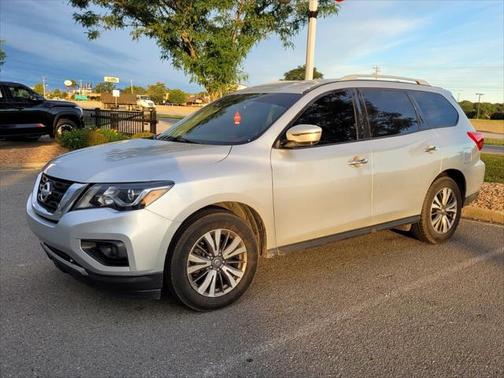 2020 Nissan Pathfinder SL 2WD