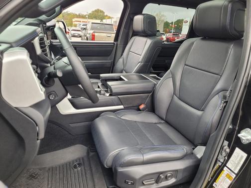 2023 Toyota Tundra Hybrid Platinum