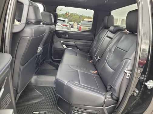 2023 Toyota Tundra Hybrid Platinum