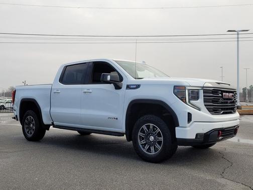 2024 GMC Sierra 1500 AT4