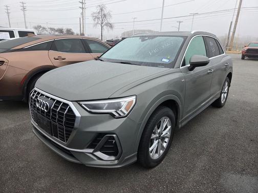 2023 Audi Q3 Premium 45 TFSI S line quattro Tiptronic