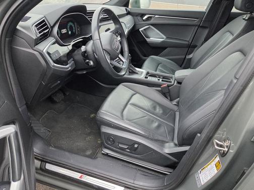 2023 Audi Q3 Premium 45 TFSI S line quattro Tiptronic