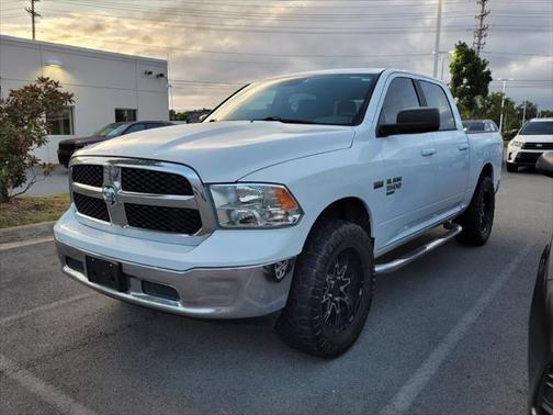 2019 RAM 1500 SLT