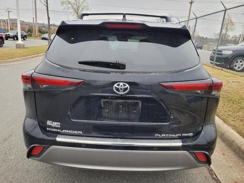 2024 Toyota Highlander Platinum