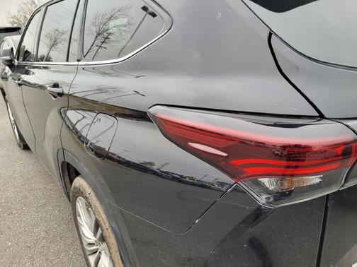 2024 Toyota Highlander Platinum