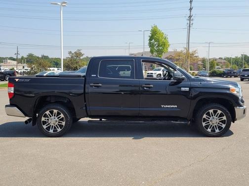 2014 Toyota Tundra SR5