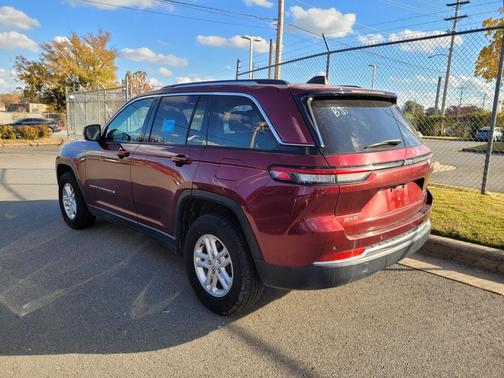 2024 Jeep Grand Cherokee Laredo