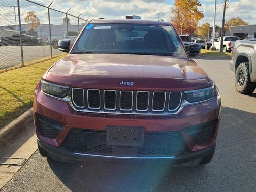 2024 Jeep Grand Cherokee Laredo