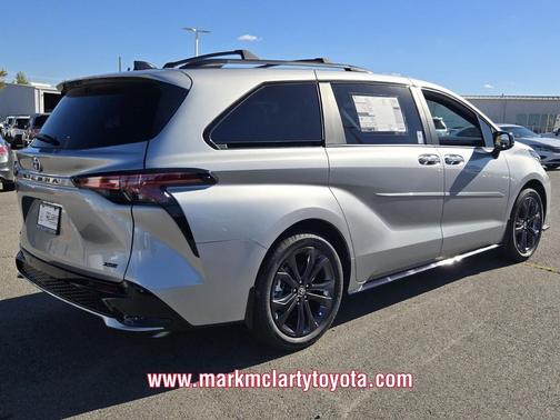 2025 Toyota Sienna XSE 7 Passenger