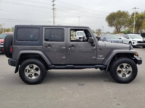 2018 Jeep Wrangler JK Unlimited Sahara