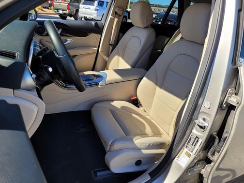 2022 Mercedes-Benz GLC 300 Base