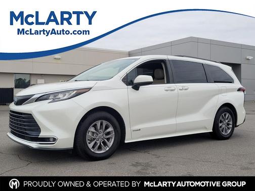 2021 Toyota Sienna XLE 7 Passenger