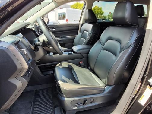 2024 Nissan Pathfinder SL 4WD