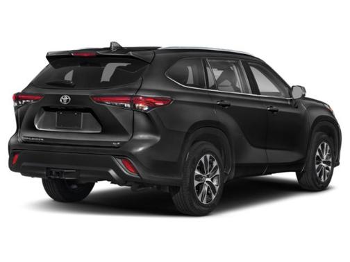 Midnight Black Metallic 2021 Toyota Highlander XLE