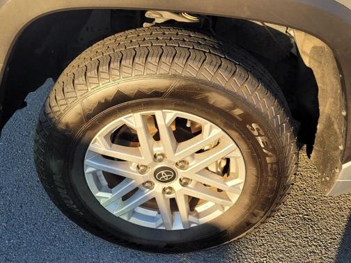 2022 Toyota Tundra SR5