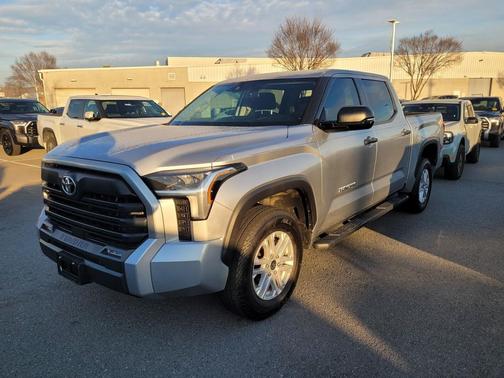 2022 Toyota Tundra SR5