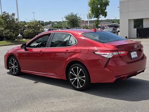 Supersonic Red 2020 Toyota Camry SE