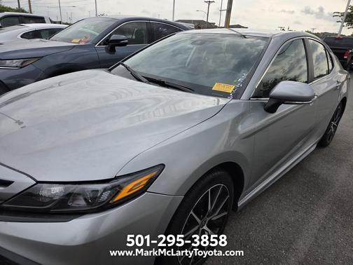 Celestial Silver Metallic 2024 Toyota Camry SE