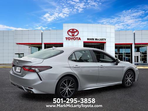 Celestial Silver Metallic 2024 Toyota Camry SE