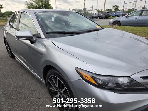 Celestial Silver Metallic 2024 Toyota Camry SE