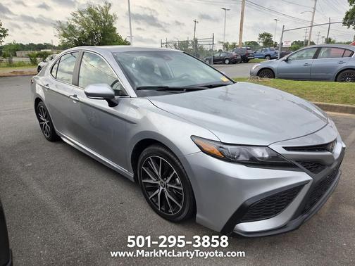Celestial Silver Metallic 2024 Toyota Camry SE